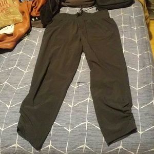 Prana yoga slouch casual pant capris